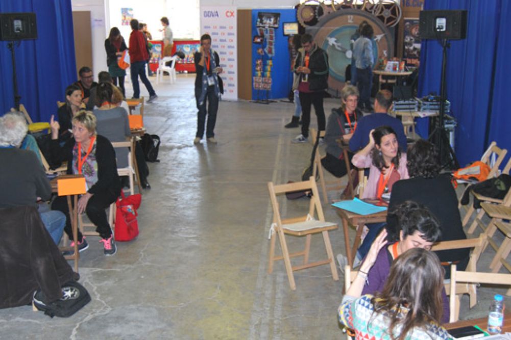 Les acreditacions dels professionals s’allarguen fins al 31 de gener Les acreditacions dels professionals s’allarguen fins al 31 de gener