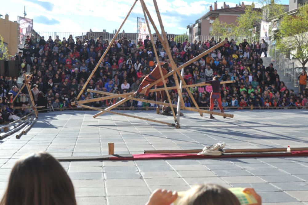 La Mostra d’Igualada exhaureix la majoria dels espectacles de sala i afronta un cap de setmana amb 26 funcions al carrer