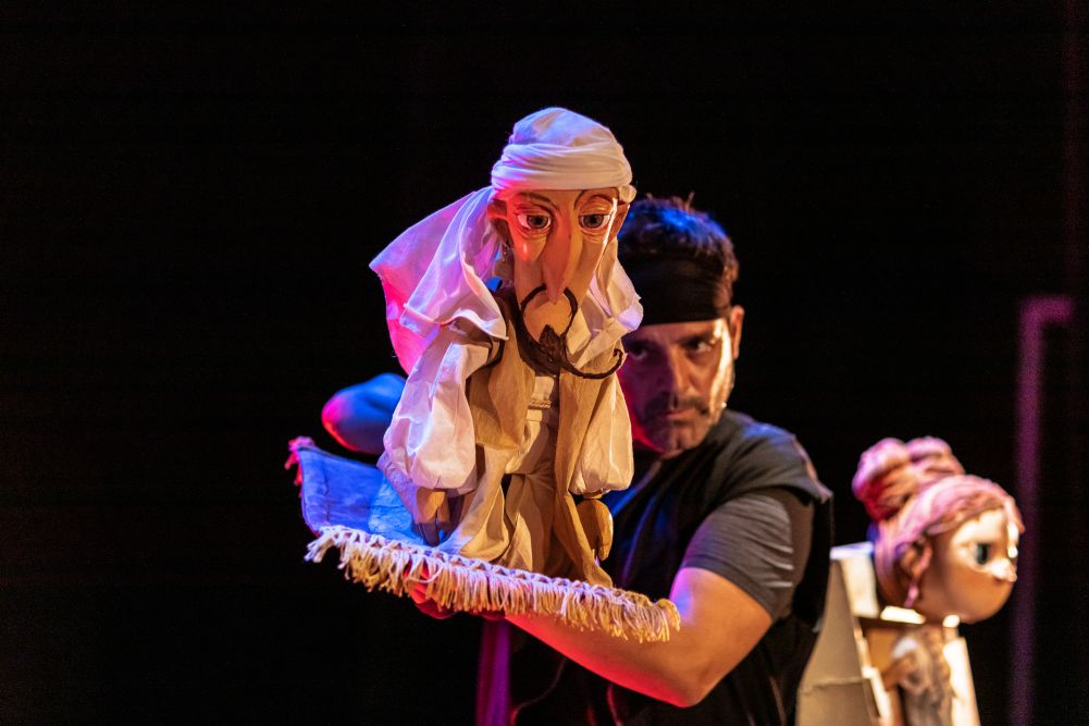 La llàntia meravellosa - Festuc Teatre | © Xavi Rué La llàntia meravellosa - Festuc Teatre | © Xavi Rué