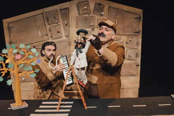 Sòmion, la ciutat dels oficis impossibles Sòmion, la ciutat dels oficis impossibles